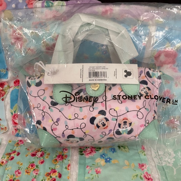 Stoney Clover Lane Crossbody Pouchette Disney - Picture 1 of 6